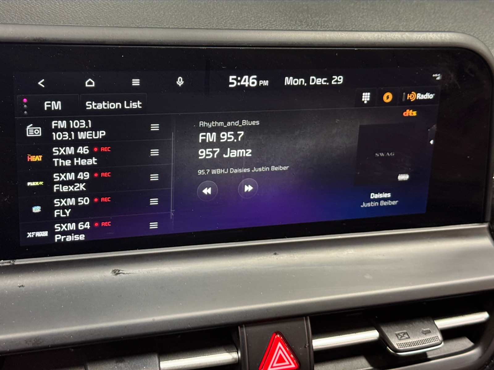 Thumbnail: 2024 Kia Seltos - 4