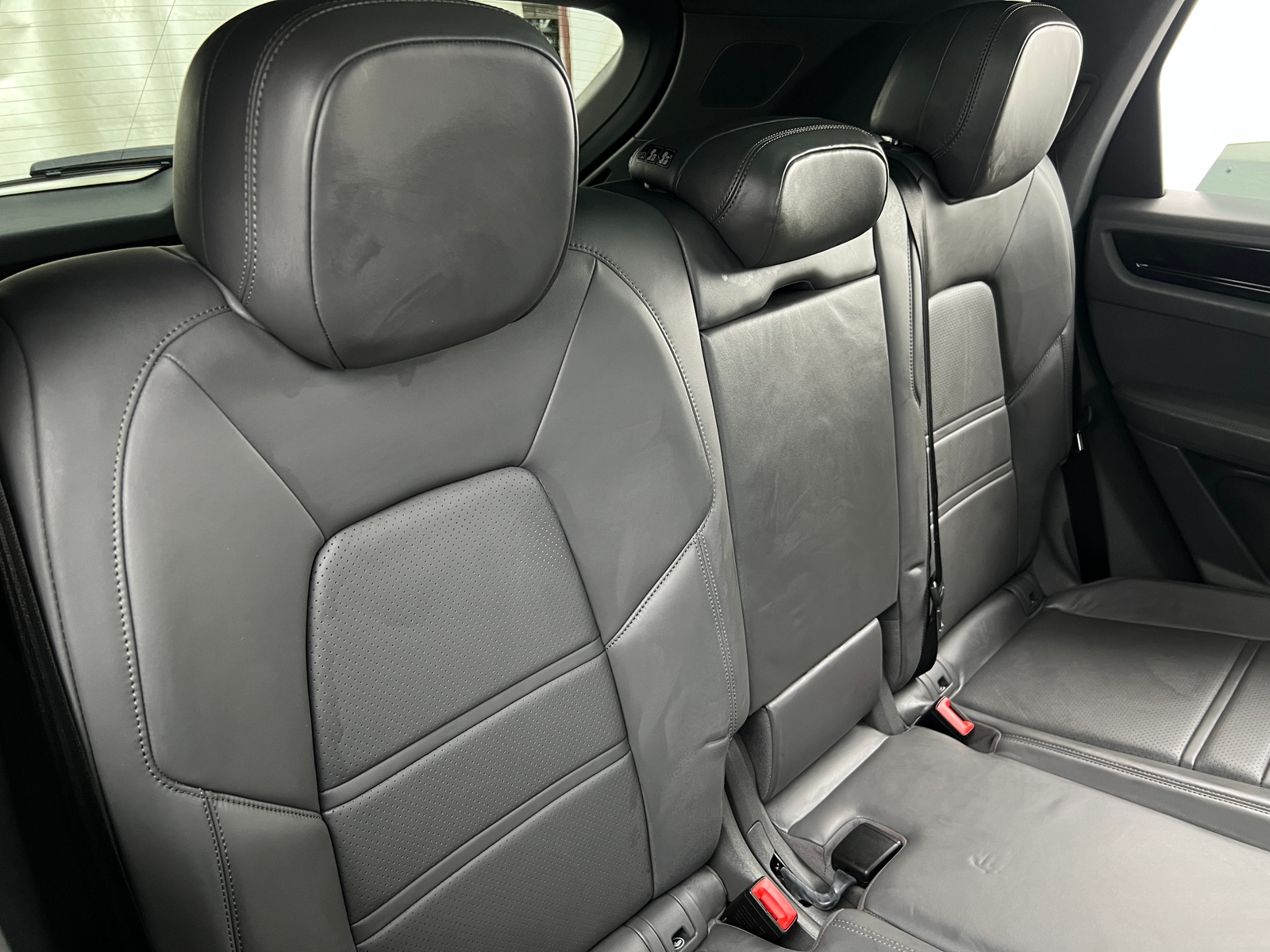 Thumbnail: 2022 Porsche Cayenne - 5