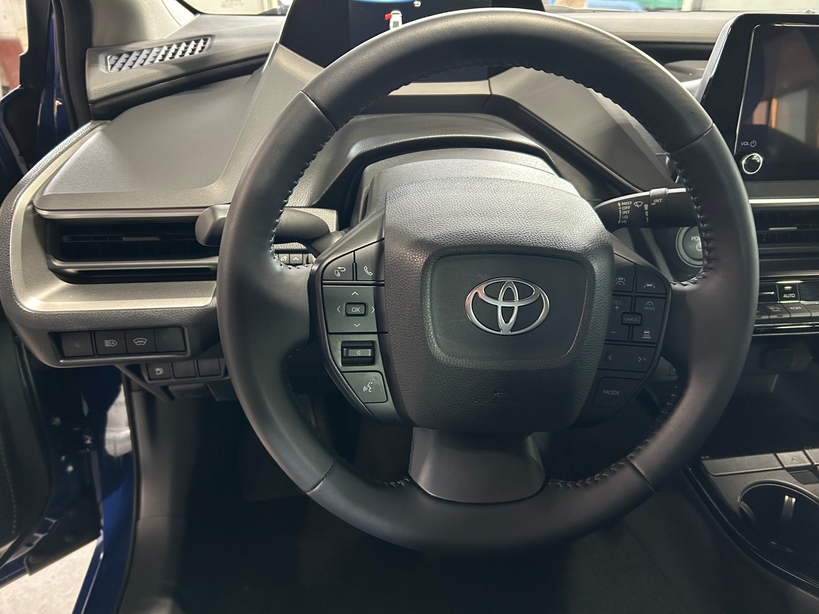 Thumbnail: 2025 Toyota Prius - 5