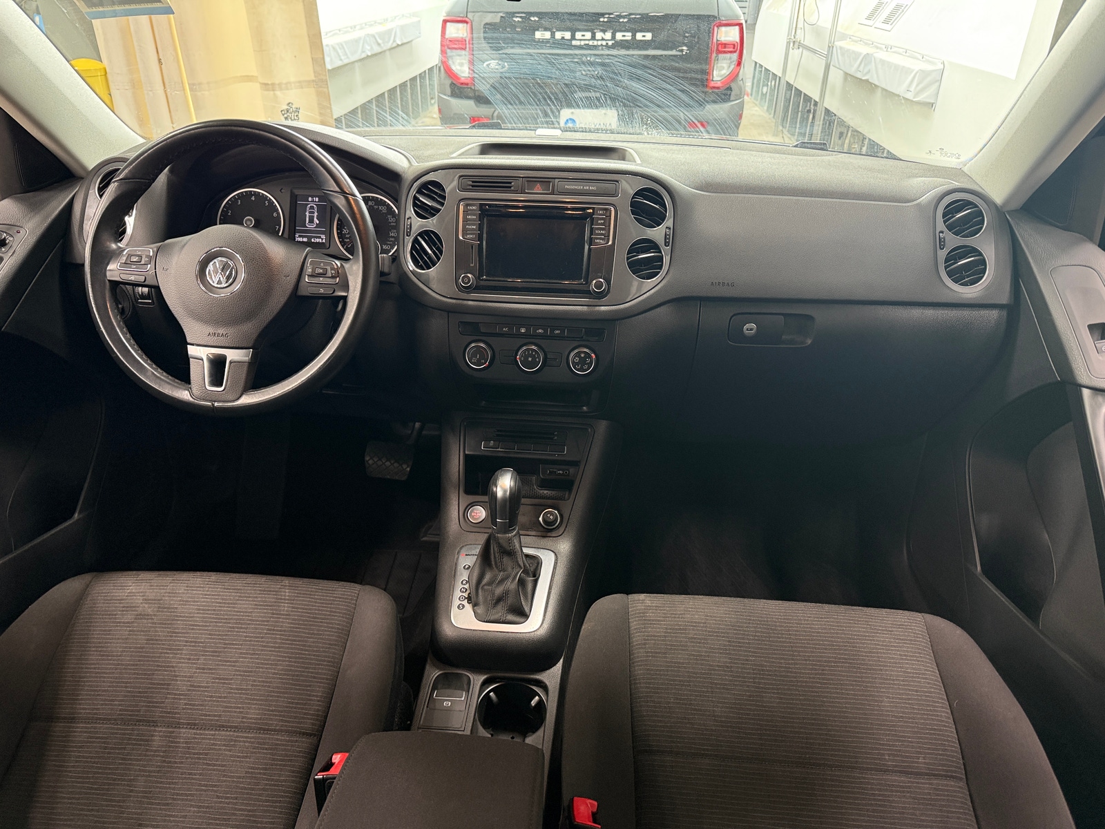 Thumbnail: 2018 Volkswagen Tiguan - 3