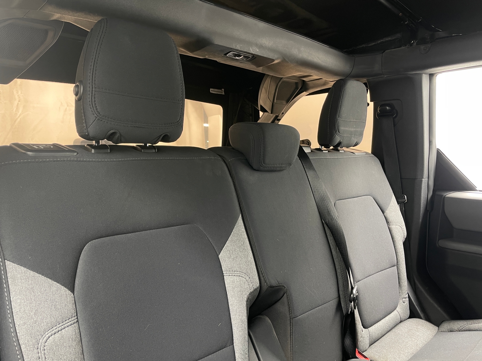 Thumbnail: 2022 Ford Bronco - 6