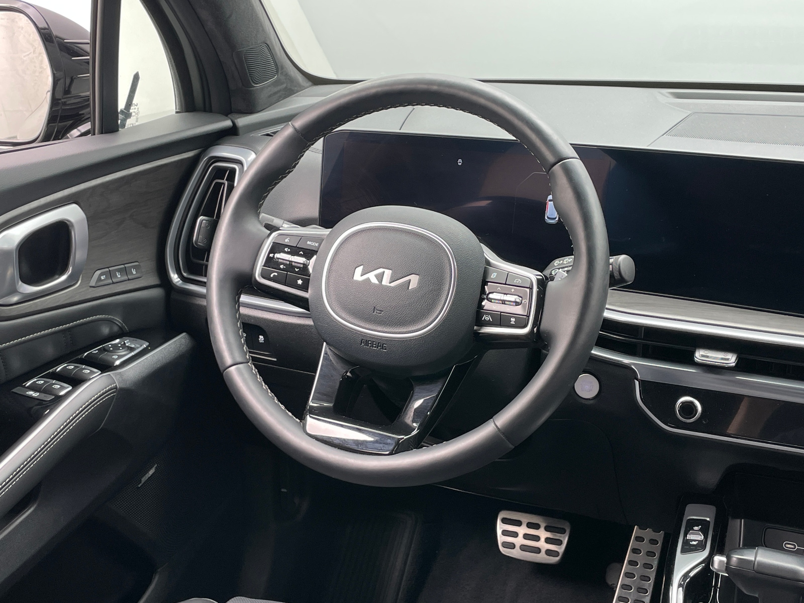 Thumbnail: 2025 Kia Sorento - 4