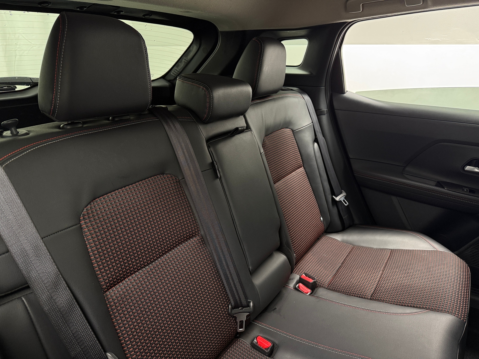 Thumbnail: 2025 Nissan Kicks - 6