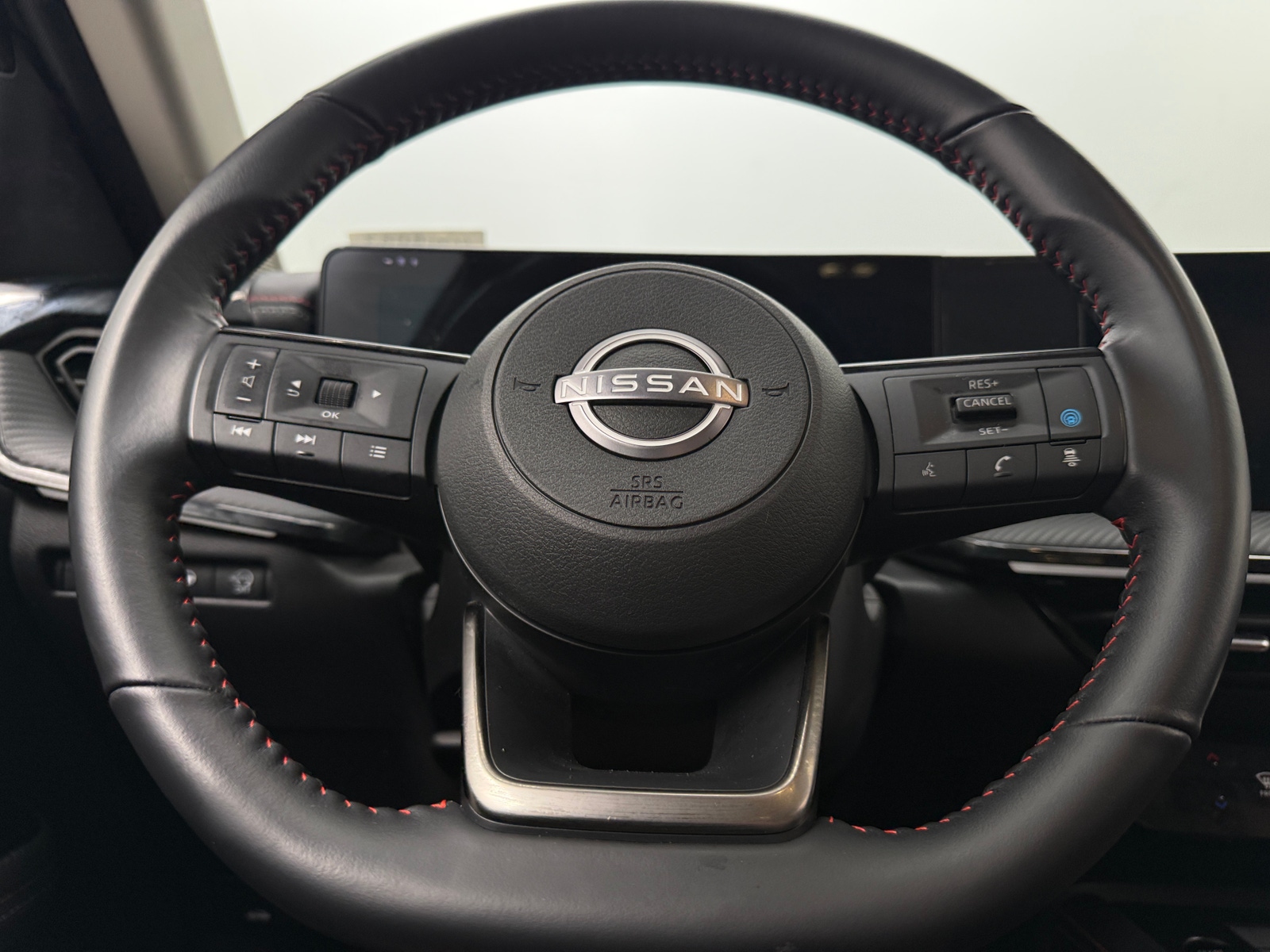 Thumbnail: 2025 Nissan Kicks - 5