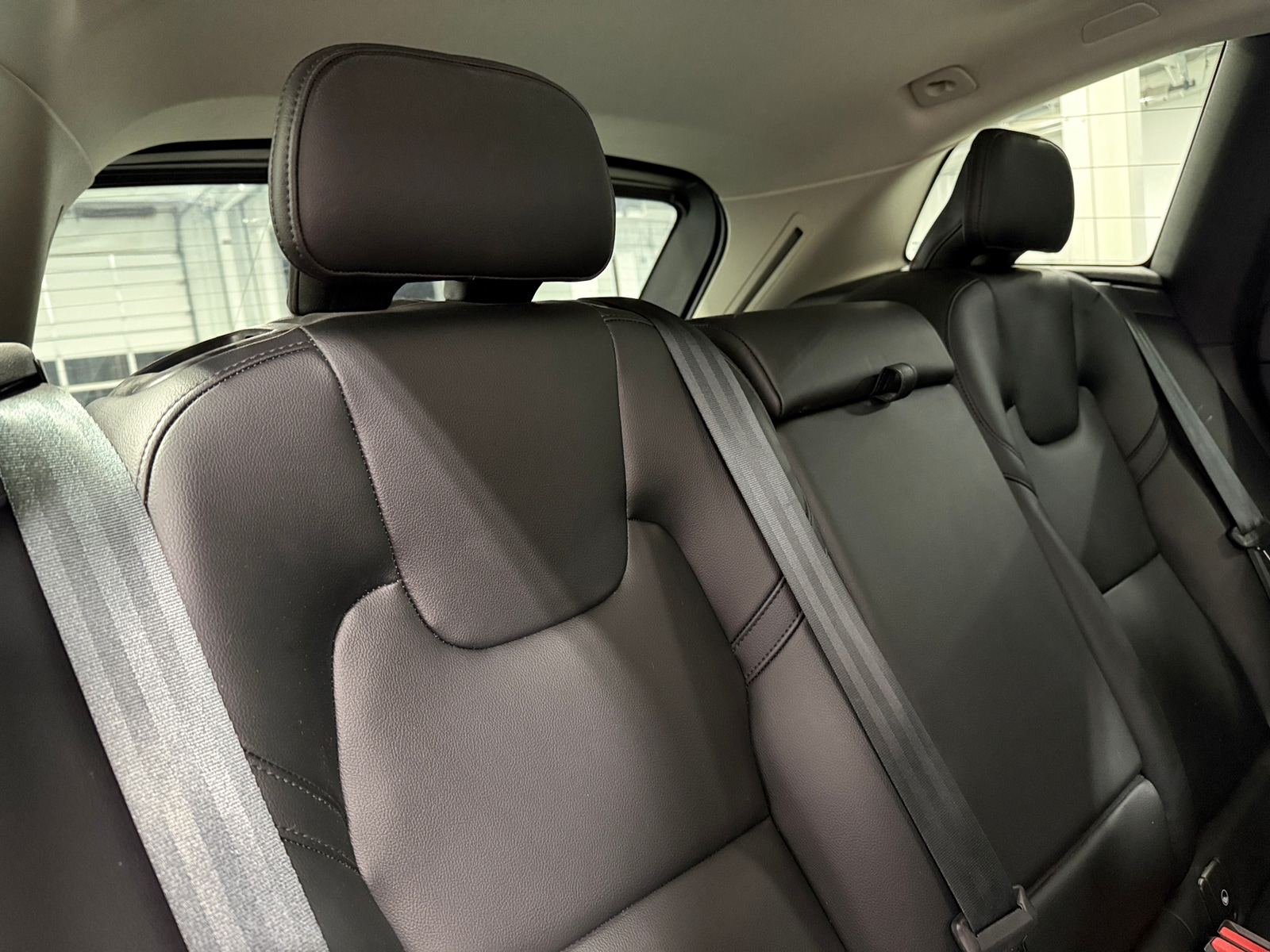 Thumbnail: 2023 Volvo XC60 - 5