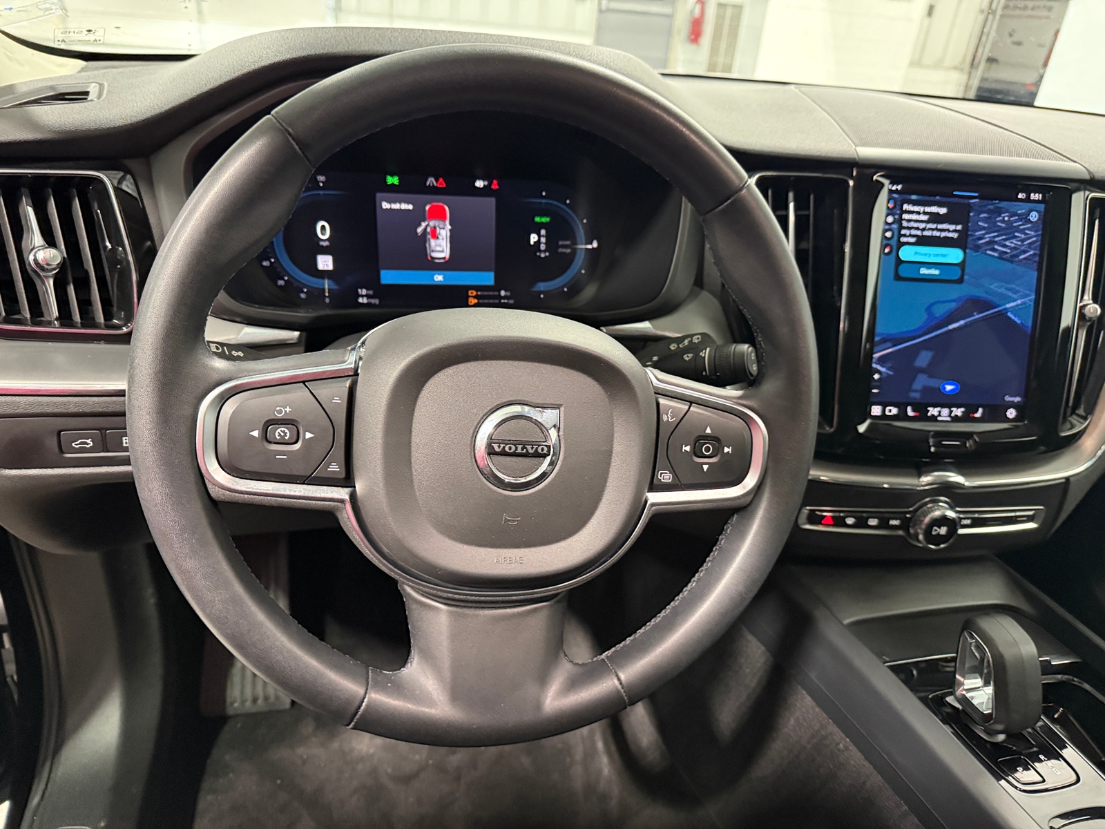 Thumbnail: 2023 Volvo XC60 - 4