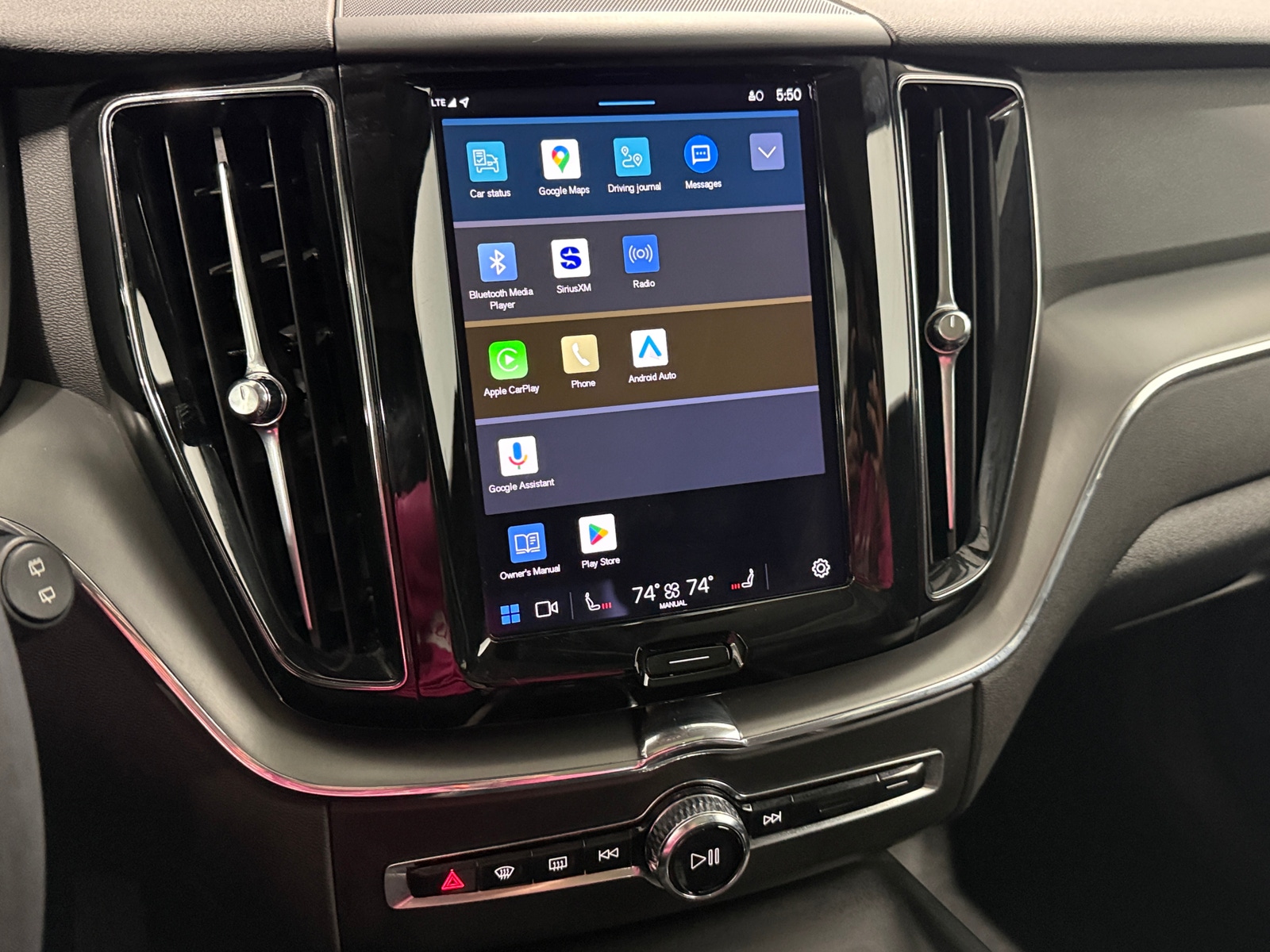 Thumbnail: 2023 Volvo XC60 - 3