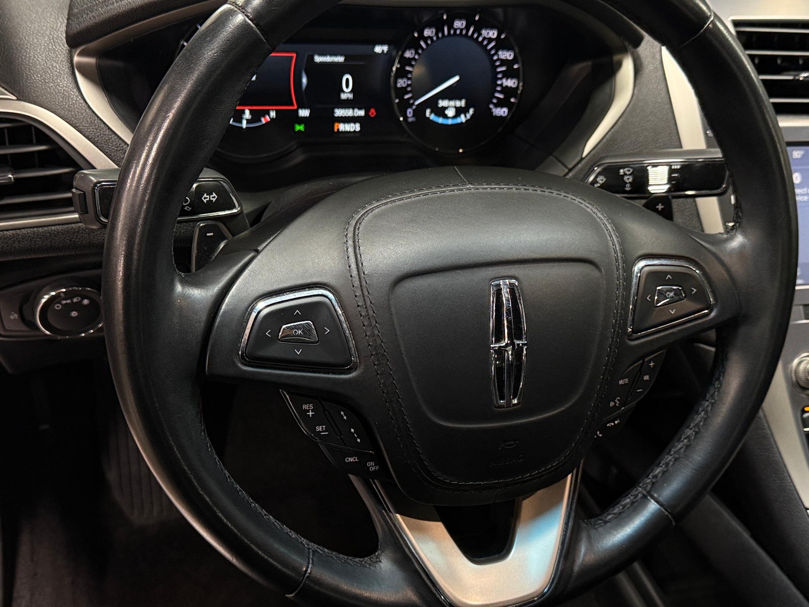 Thumbnail: 2020 Lincoln MKZ - 4