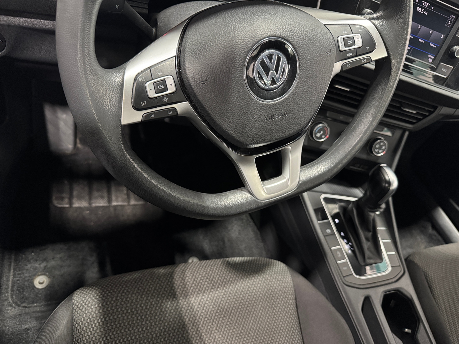 Thumbnail: 2021 Volkswagen Jetta - 5