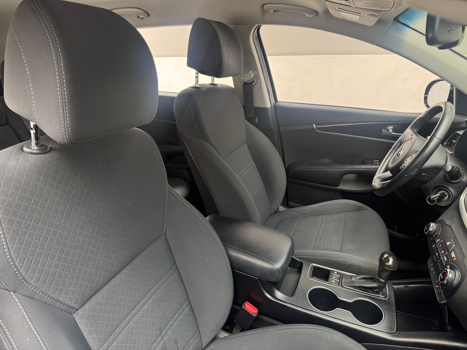 Thumbnail: 2017 Kia Sorento - 2