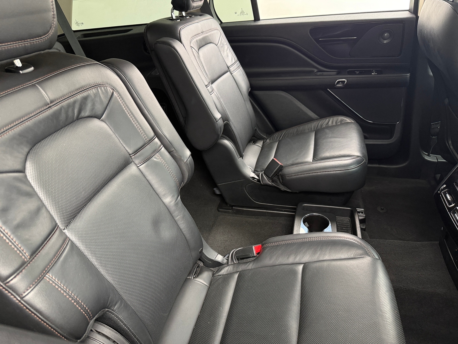 Thumbnail: 2023 Lincoln Aviator - 5