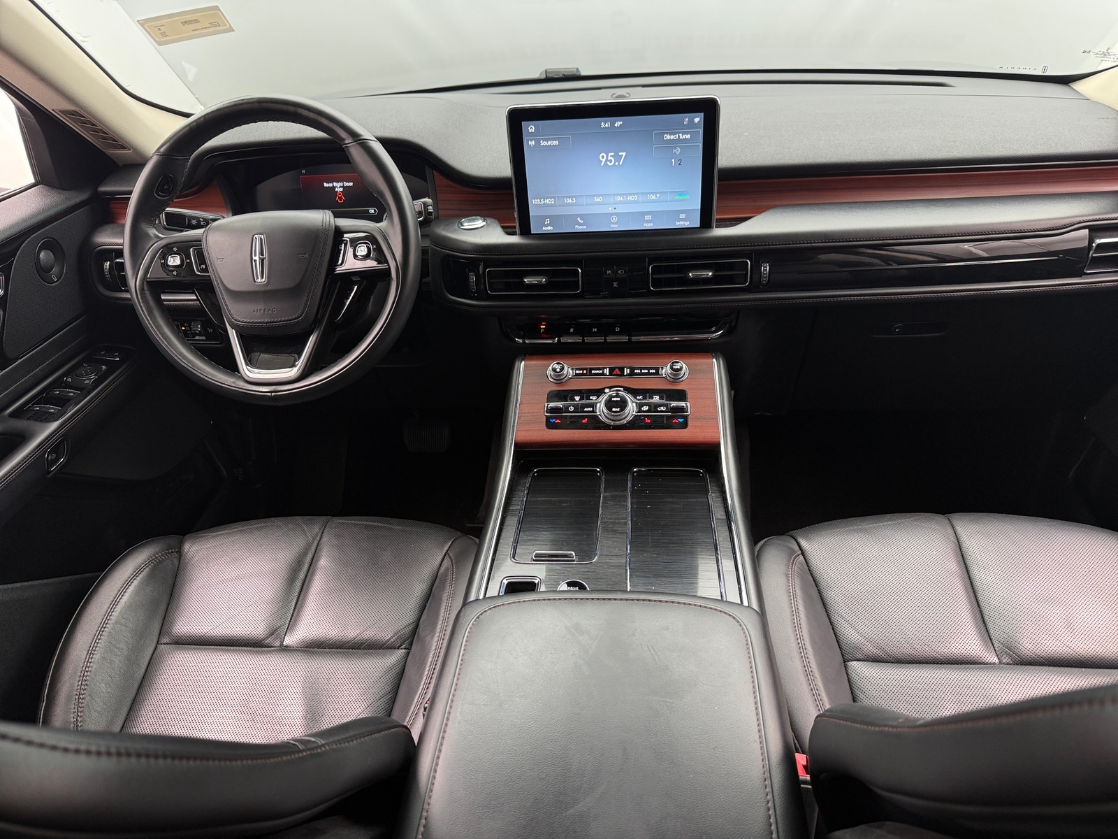 Thumbnail: 2023 Lincoln Aviator - 2