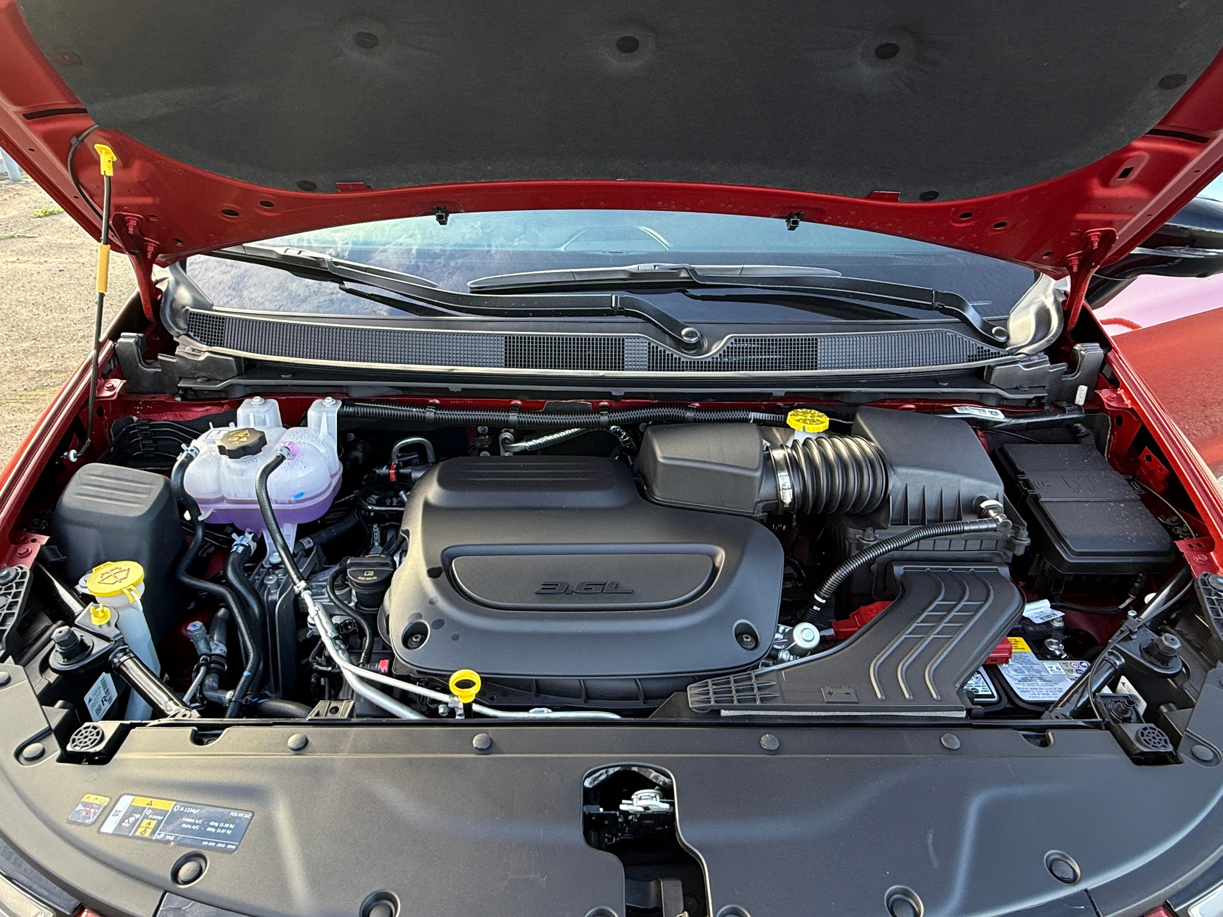 2026 Chrysler Pacifica Select's photo