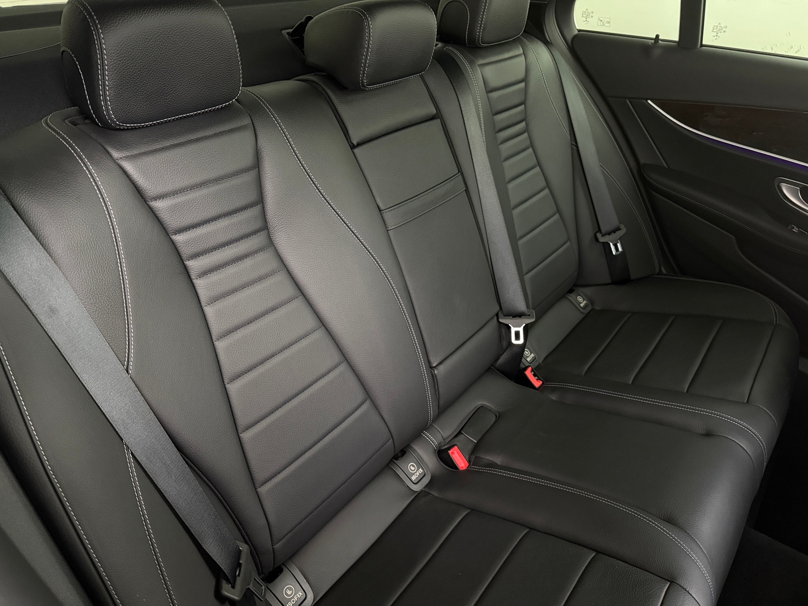 Thumbnail: 2022 Mercedes-Benz E-Class - 5