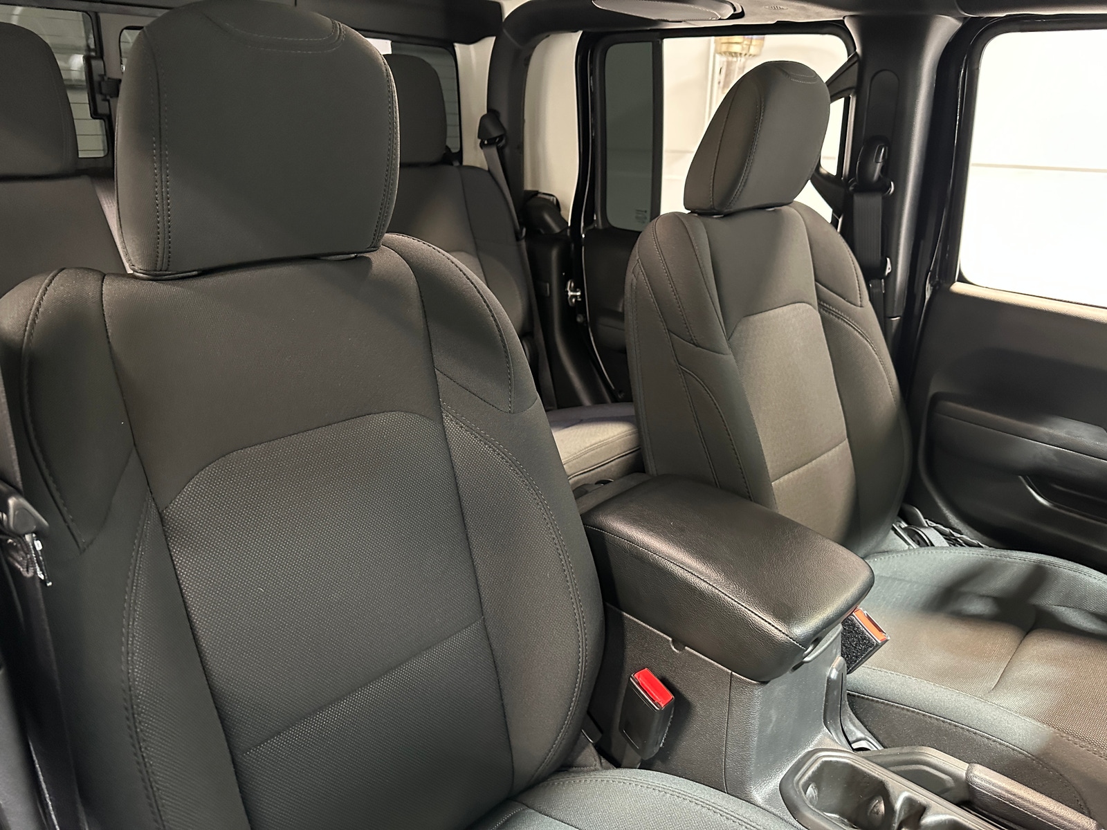 Thumbnail: 2023 Jeep Gladiator - 2