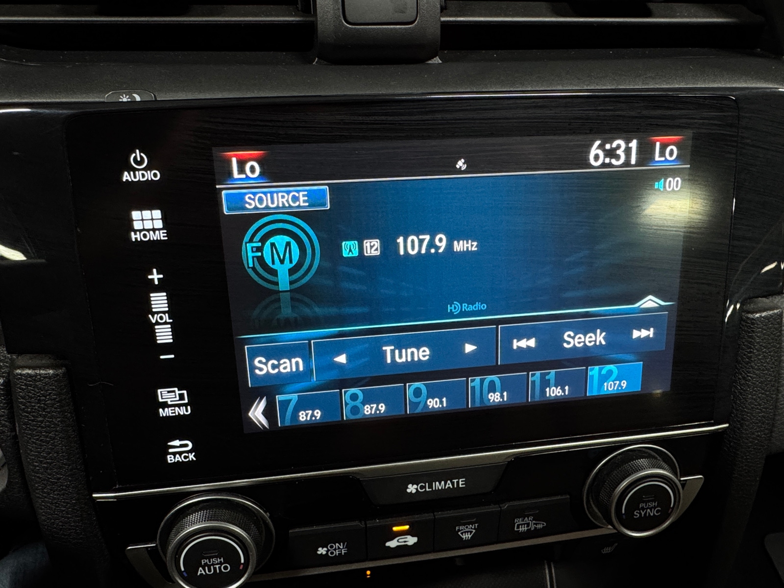 Thumbnail: 2017 Honda Civic - 4