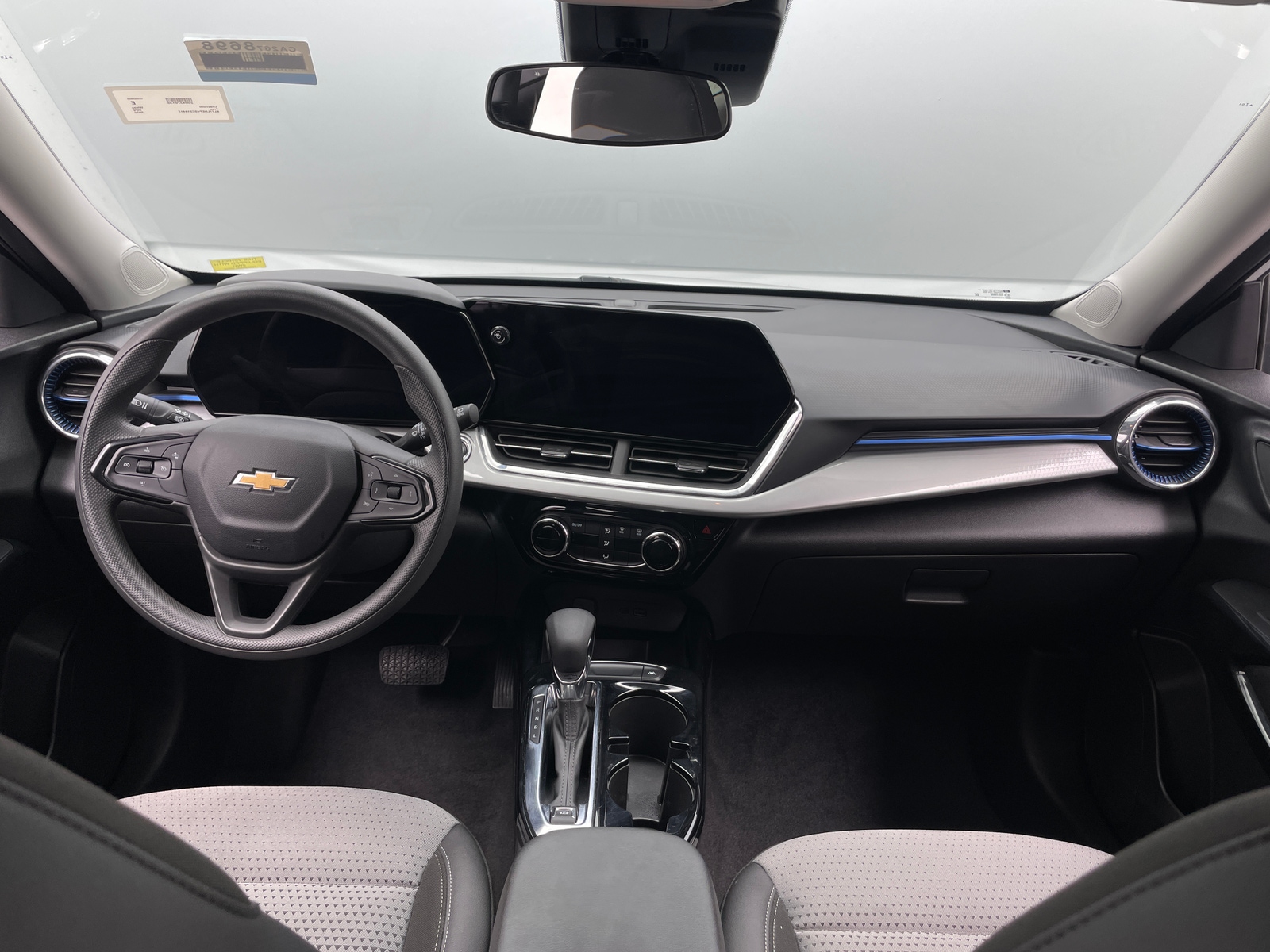 Thumbnail: 2025 Chevrolet Trax - 3