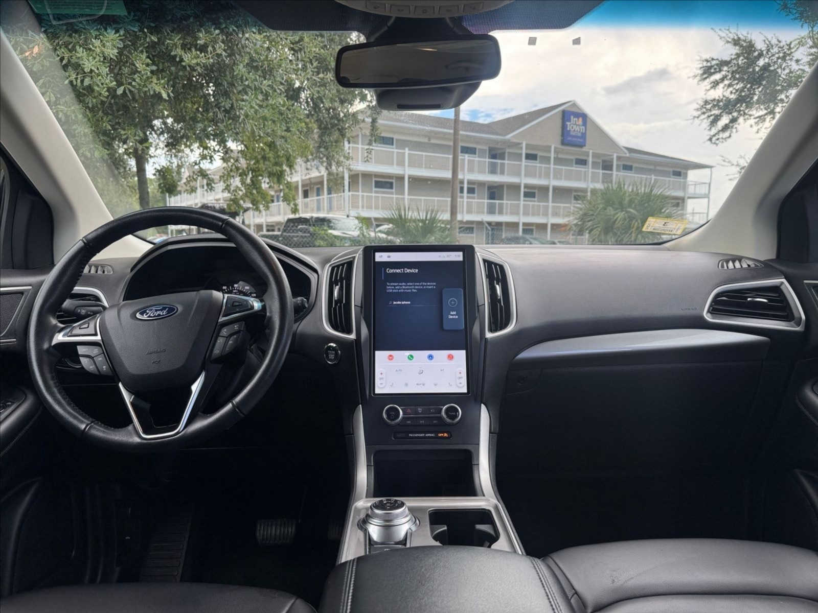 Thumbnail: 2024 Ford Edge - 3