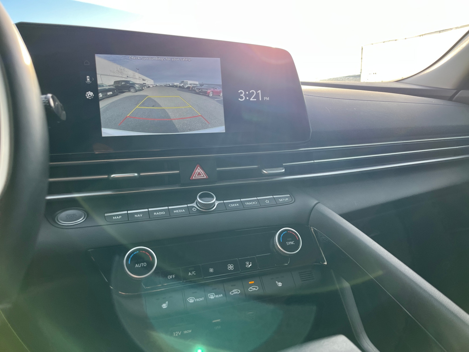 Thumbnail: 2025 Hyundai Elantra - 4