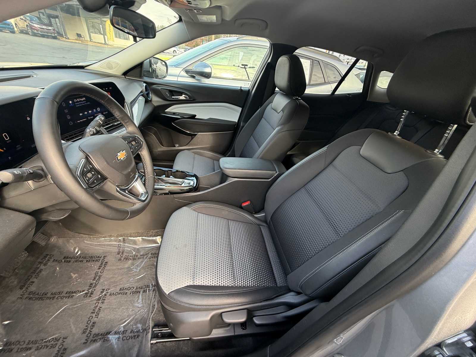 Thumbnail: 2025 Chevrolet Trax - 2