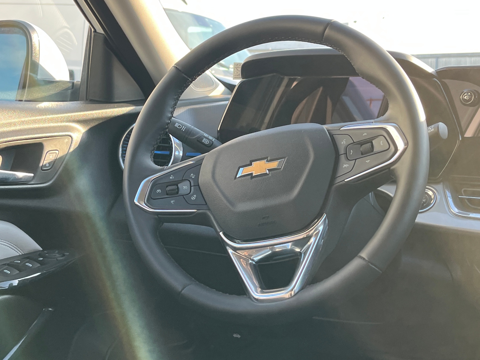 Thumbnail: 2025 Chevrolet Trax - 5