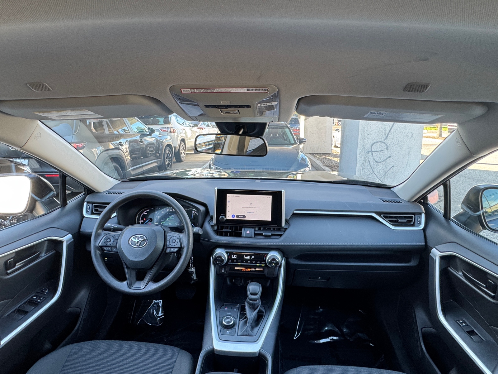 Thumbnail: 2025 Toyota RAV4 - 3