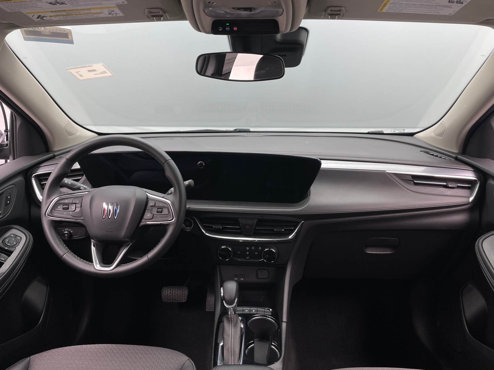 Thumbnail: 2025 Buick Encore GX - 3