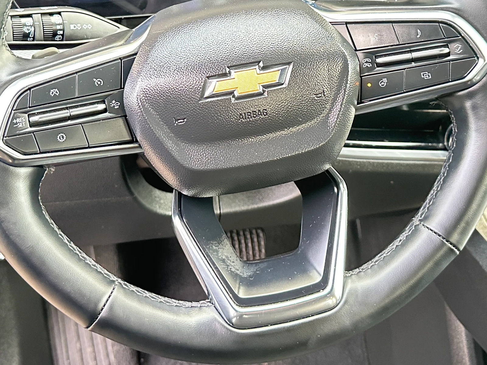 Thumbnail: 2025 Chevrolet Equinox - 5