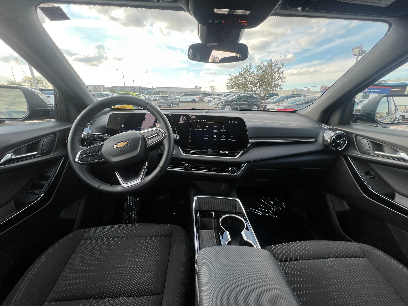 Thumbnail: 2025 Chevrolet Equinox - 3