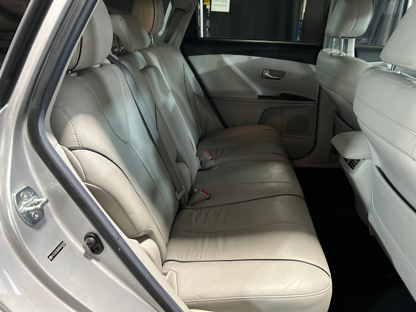 Thumbnail: 2011 Toyota Venza - 5