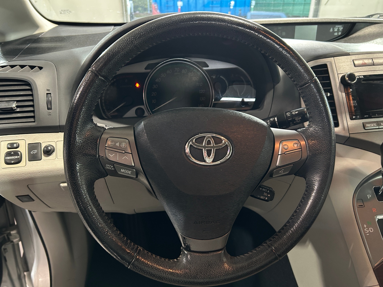 Thumbnail: 2011 Toyota Venza - 4