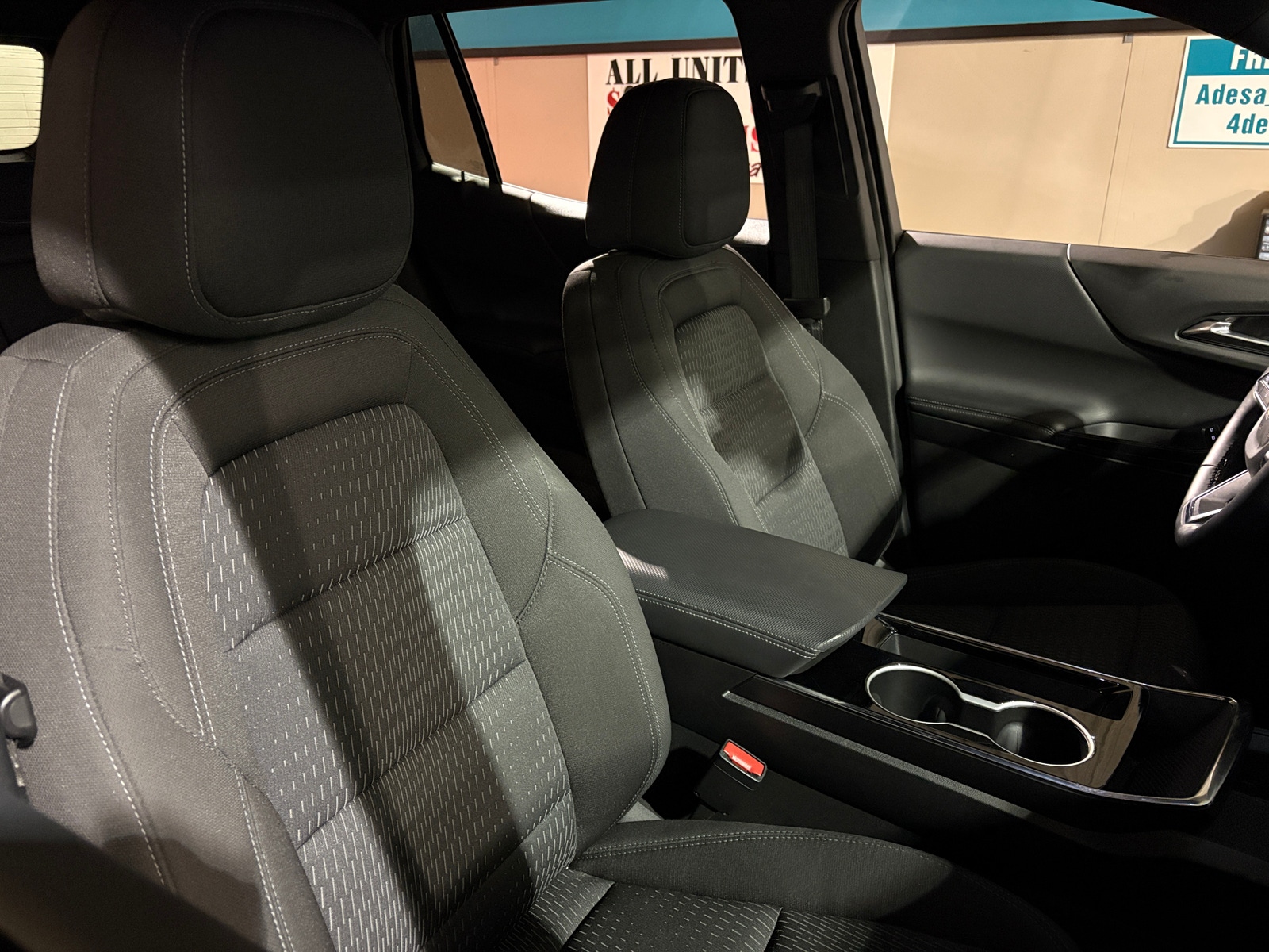 Thumbnail: 2025 Chevrolet Equinox - 2