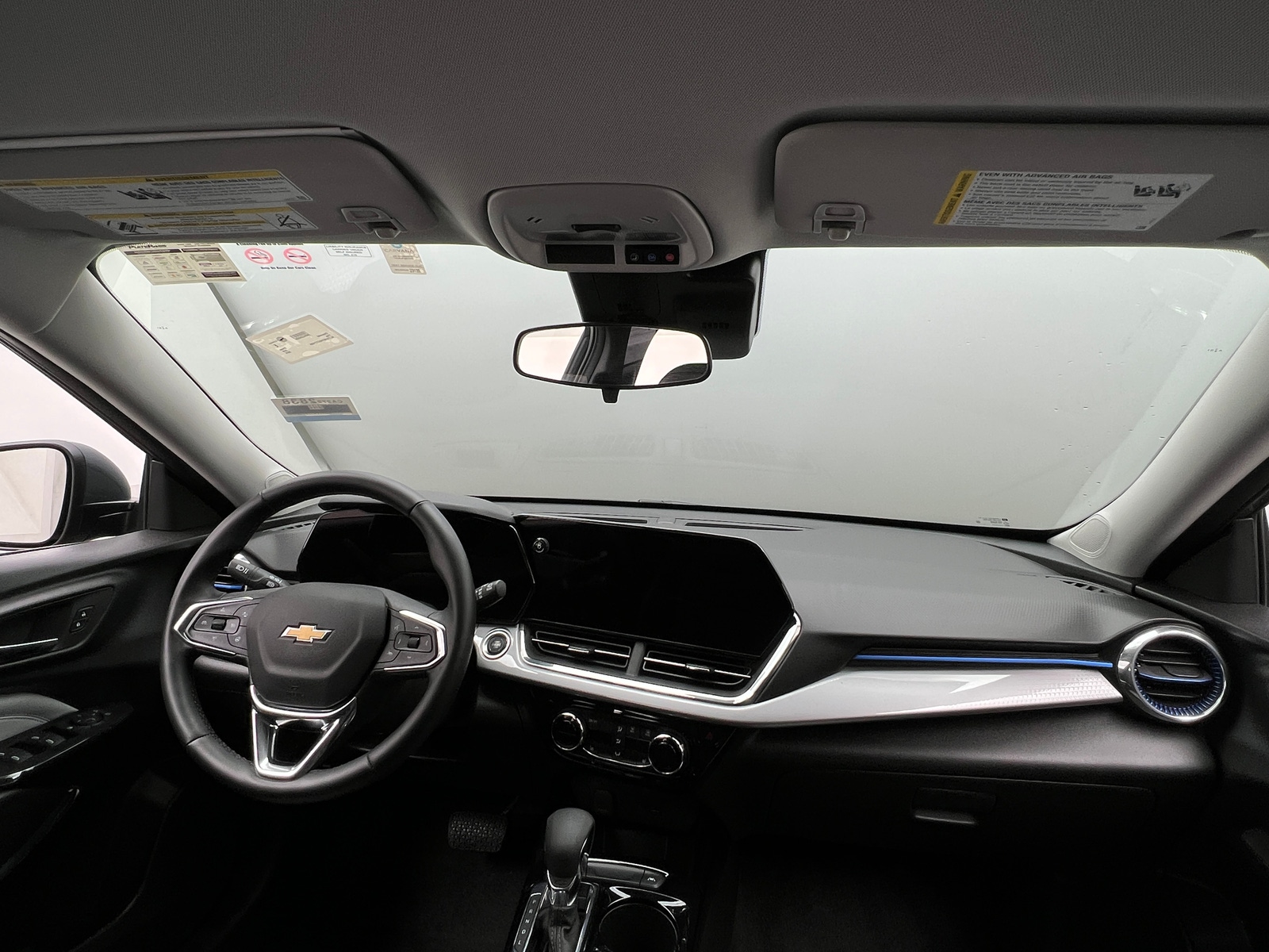 Thumbnail: 2025 Chevrolet Trax - 3