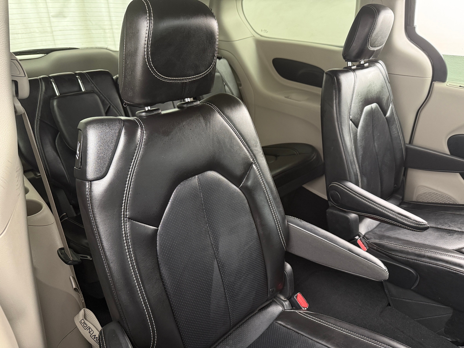 Thumbnail: 2024 Chrysler Pacifica - 5