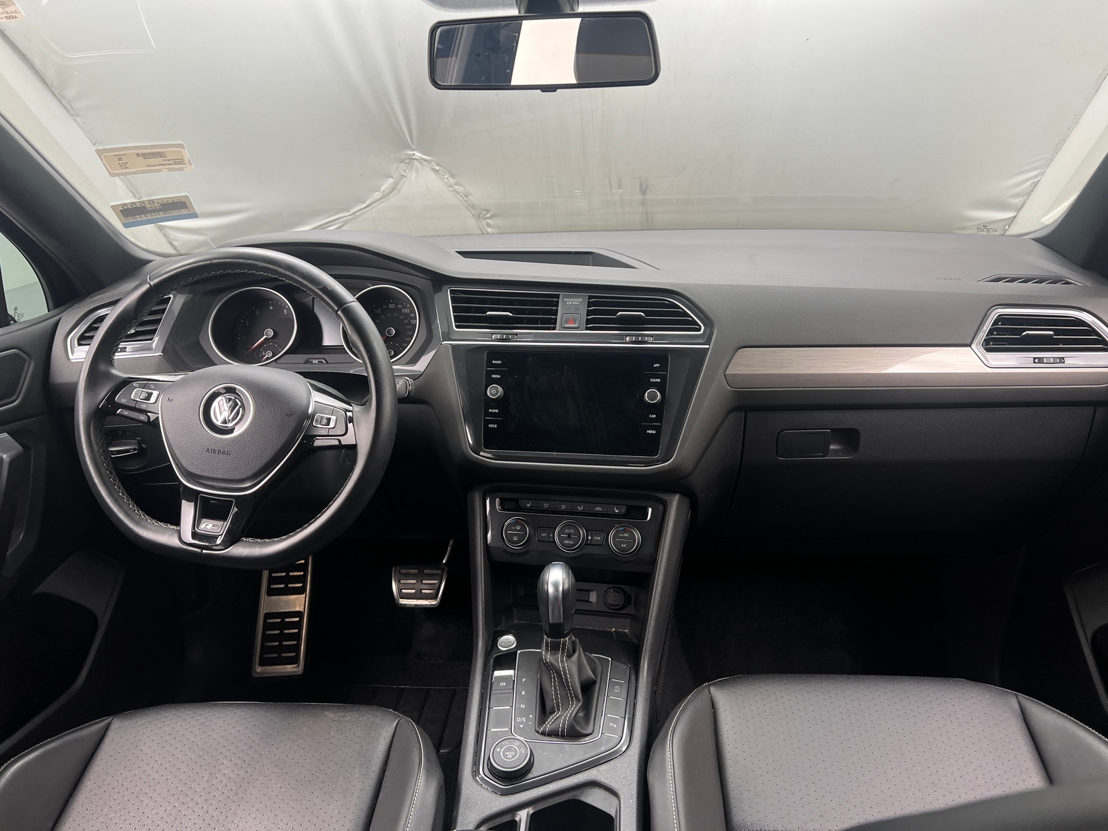 Thumbnail: 2021 Volkswagen Tiguan - 2