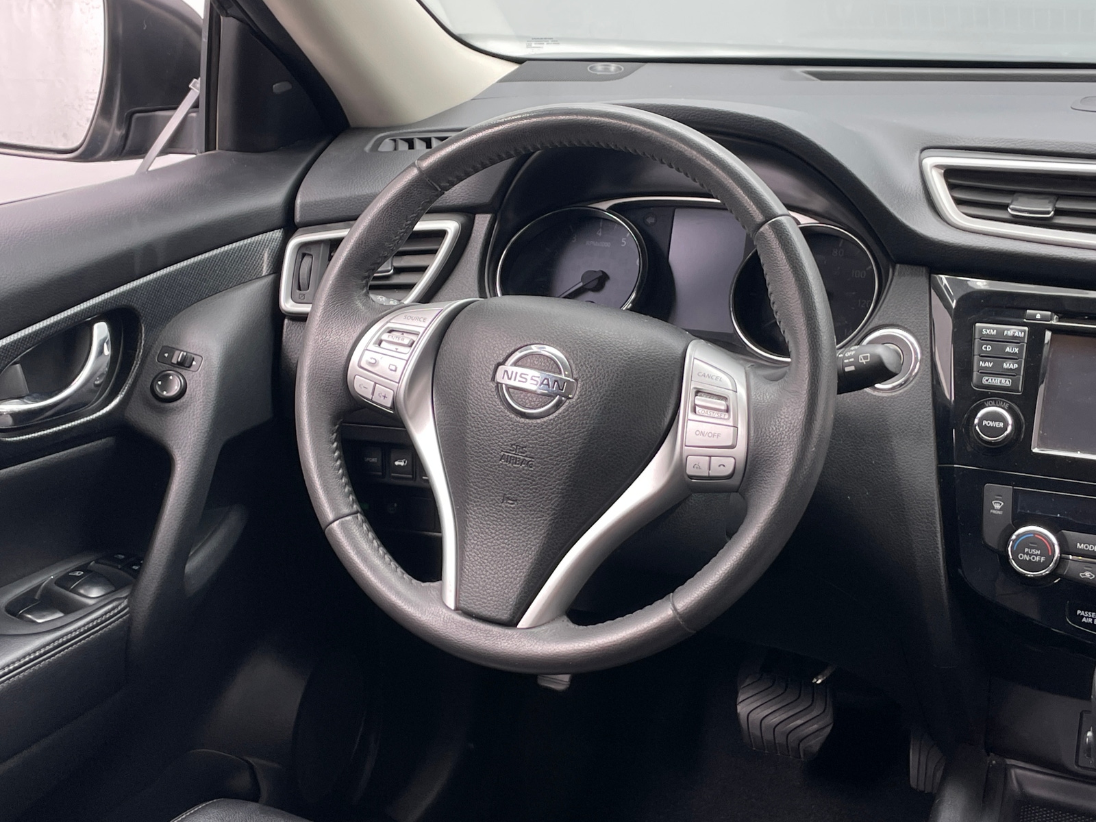 Thumbnail: 2016 Nissan Rogue - 4