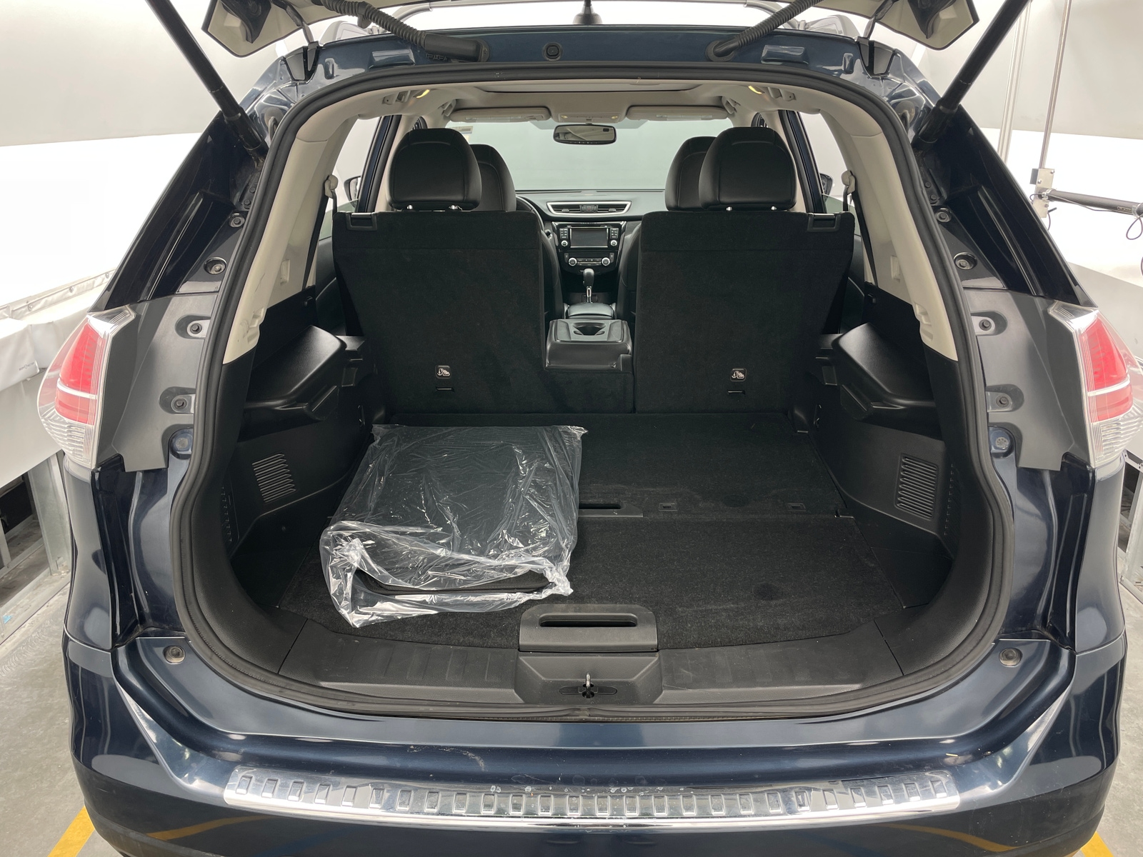 Thumbnail: 2016 Nissan Rogue - 6