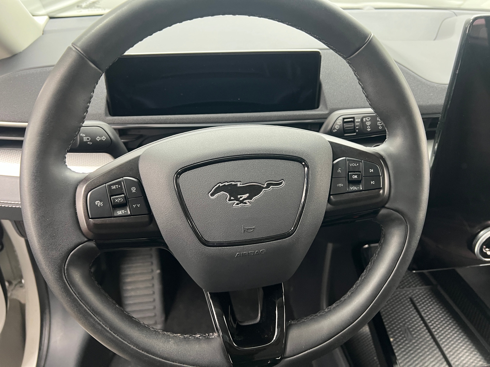 Thumbnail: 2021 Ford Mustang Mach-E - 4