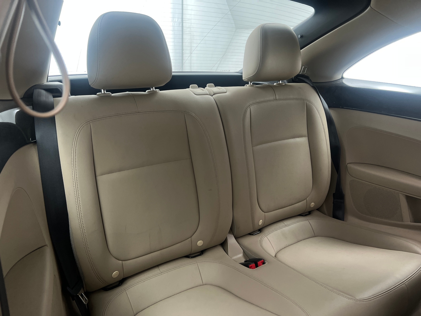 Thumbnail: 2014 Volkswagen Beetle - 5