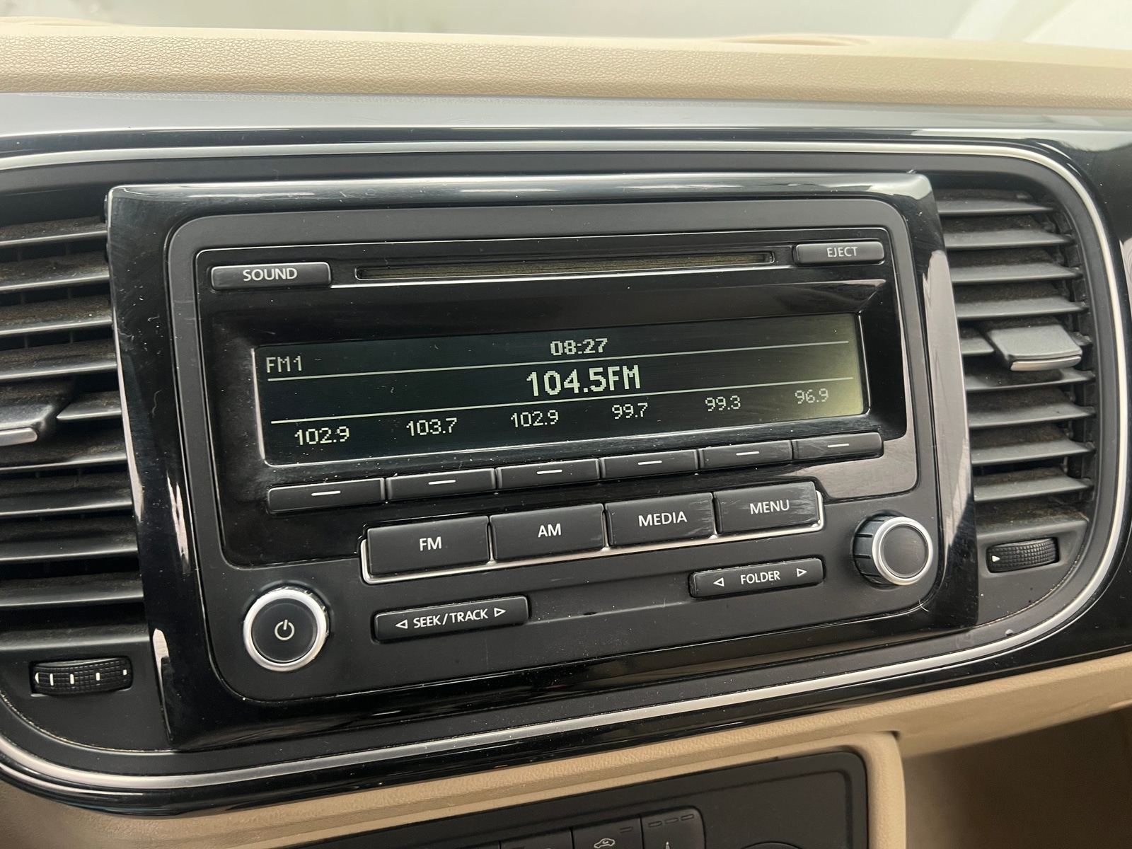 Thumbnail: 2014 Volkswagen Beetle - 3