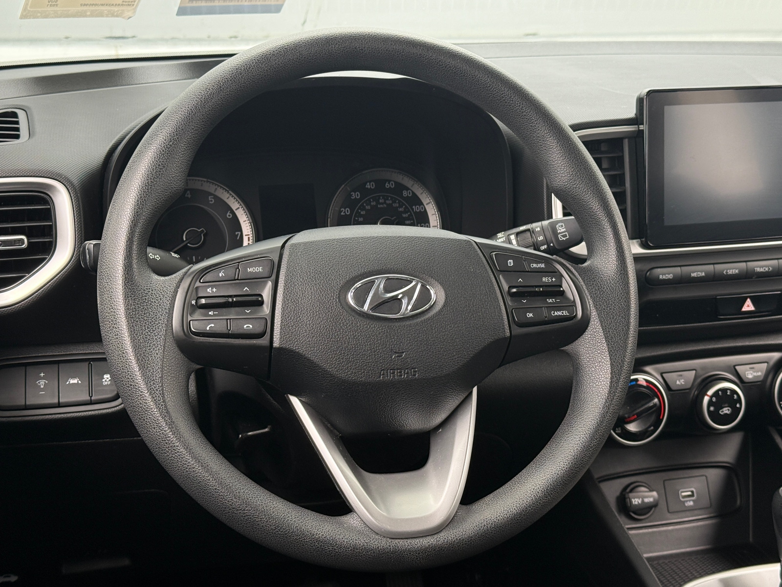 Thumbnail: 2021 Hyundai Venue - 5