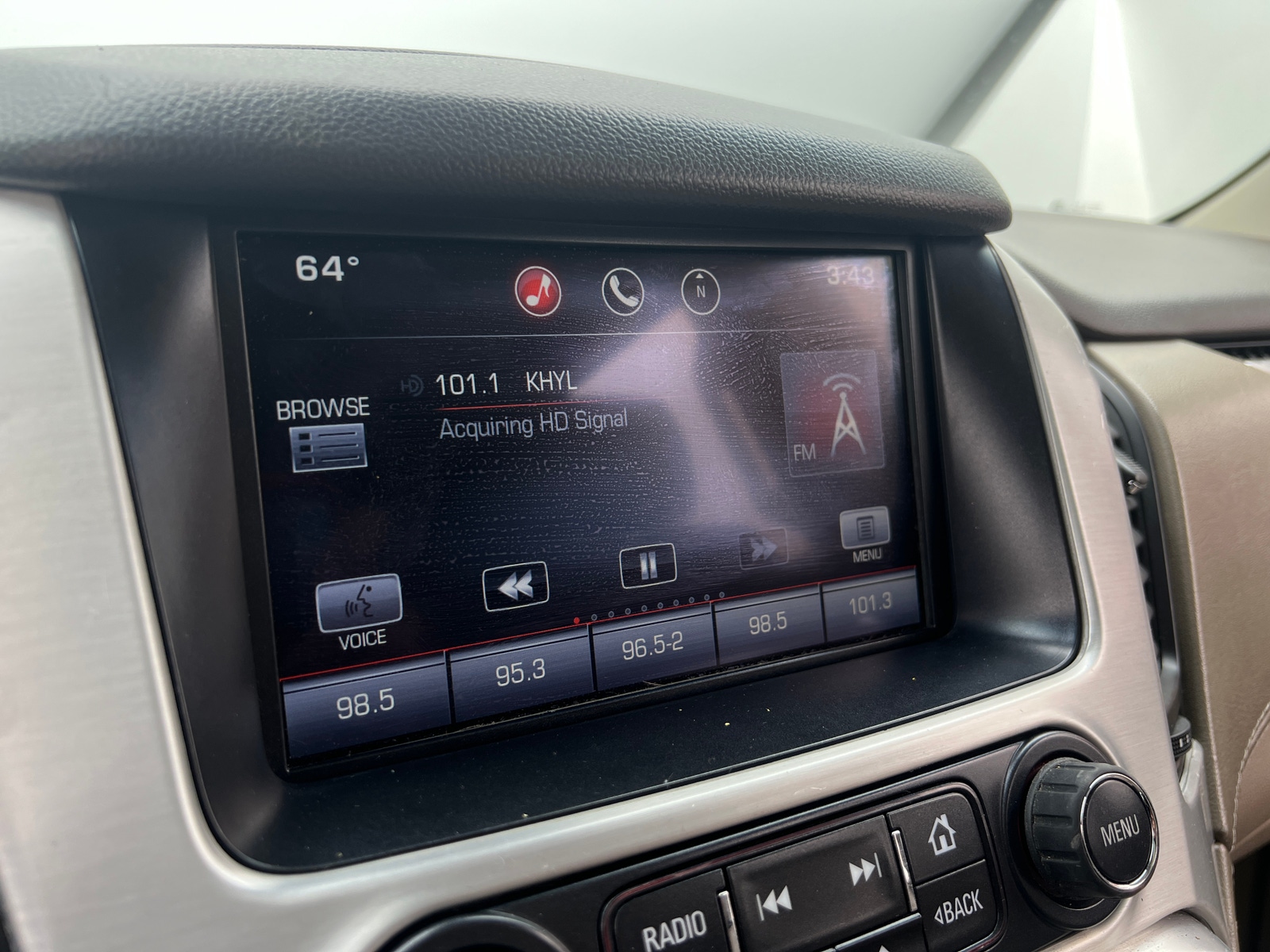 Thumbnail: 2015 GMC Yukon - 3