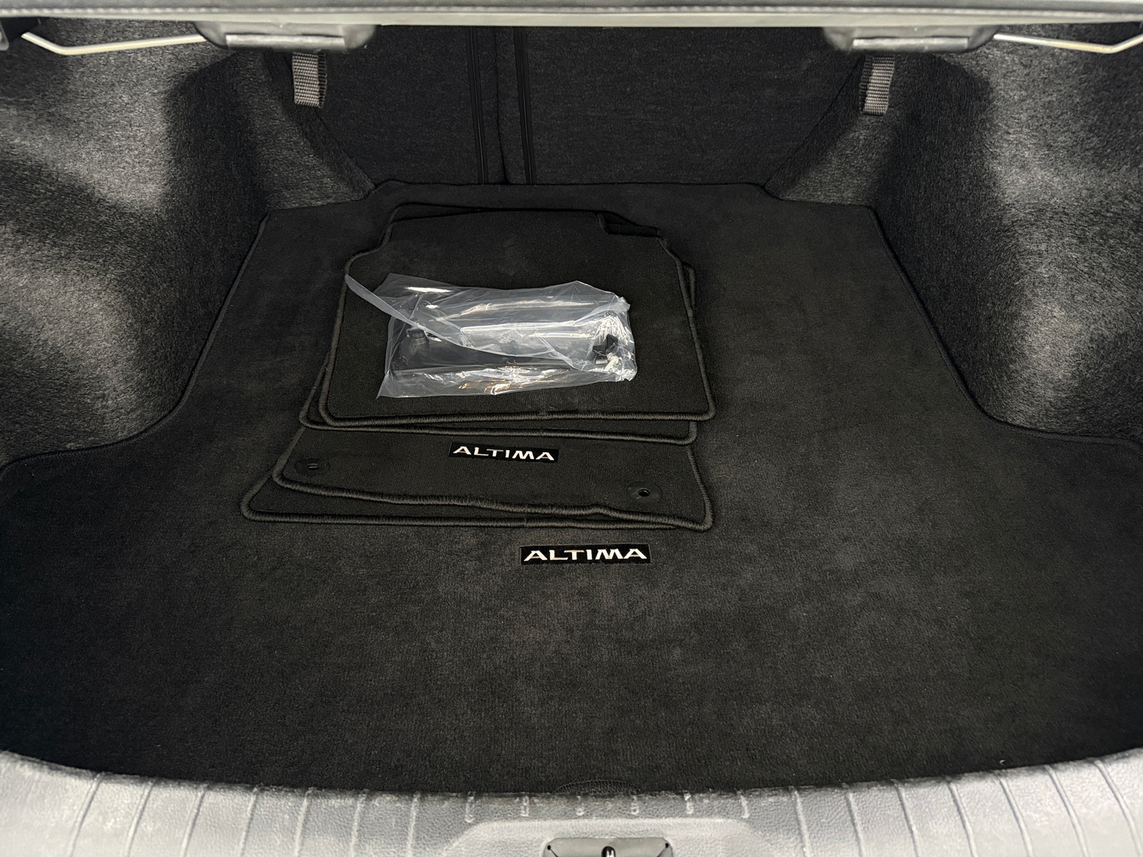 Thumbnail: 2024 Nissan Altima - 7