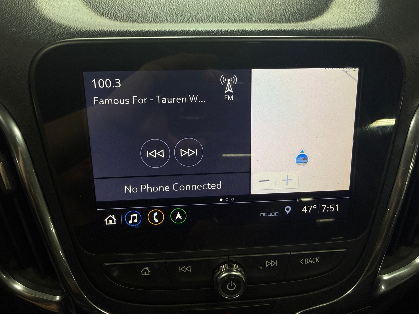 Thumbnail: 2019 Chevrolet Equinox - 3