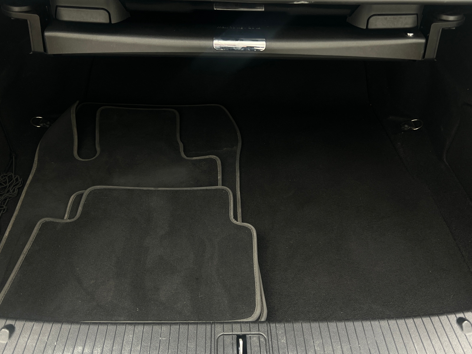 Thumbnail: 2016 Mercedes-Benz E-Class - 6