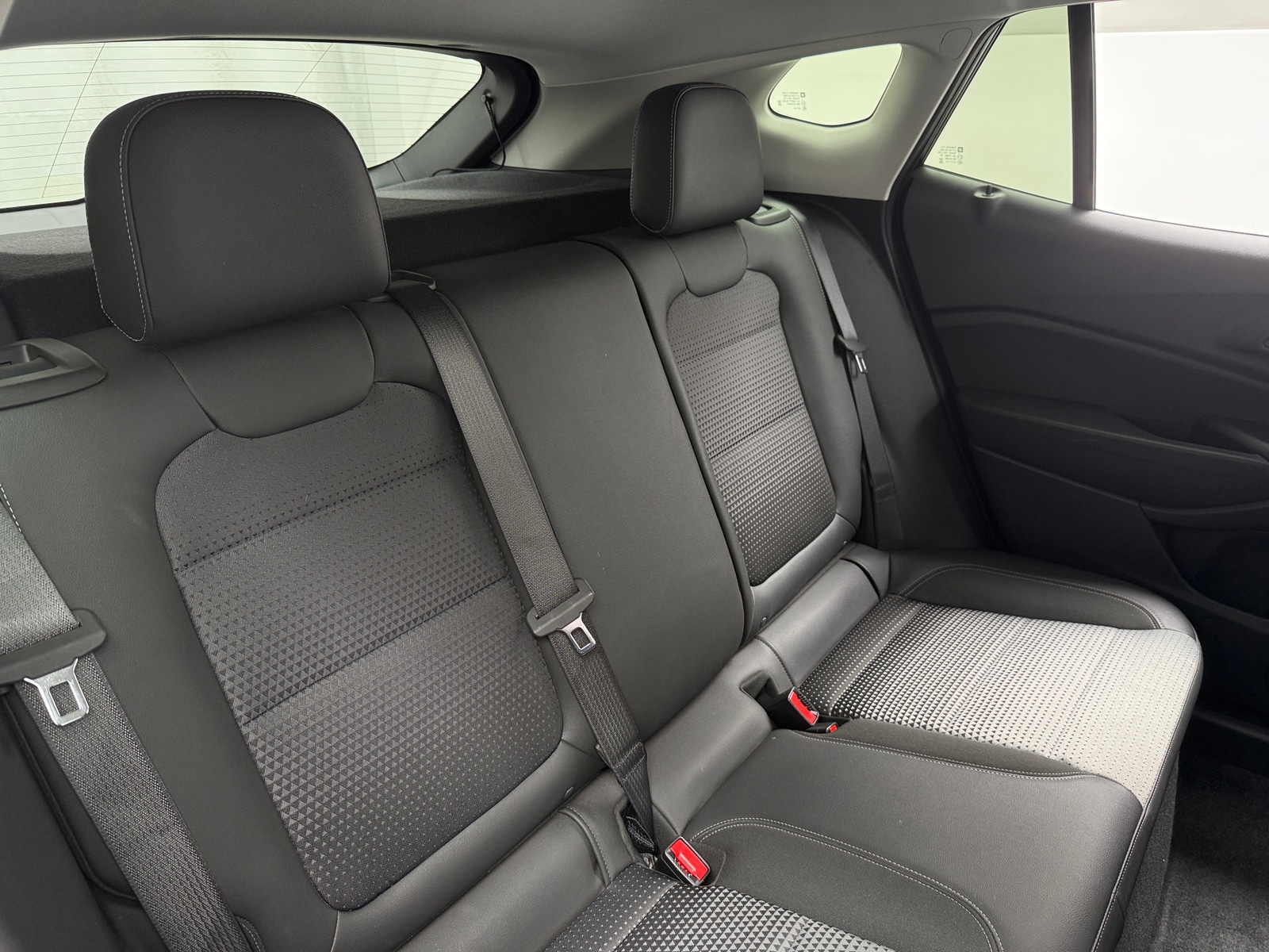 Thumbnail: 2025 Chevrolet Trax - 6