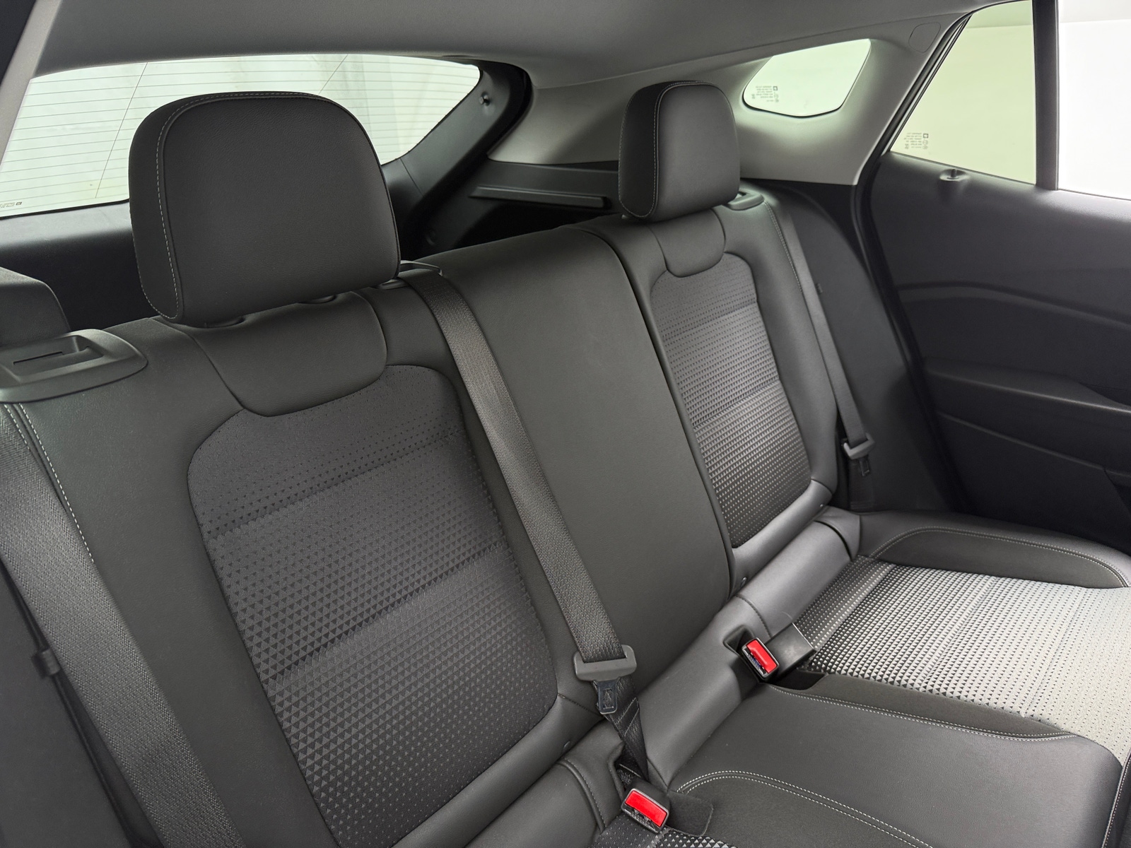 Thumbnail: 2025 Chevrolet Trax - 6