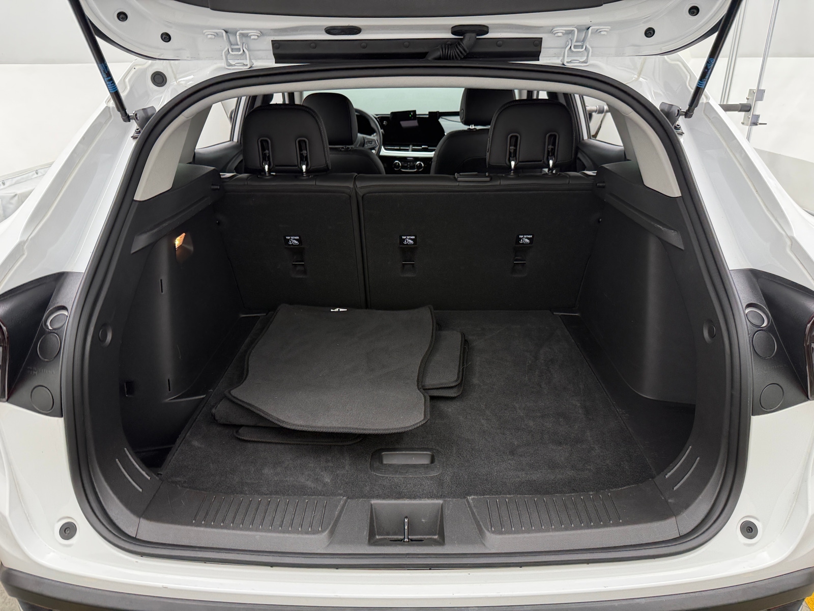 Thumbnail: 2025 Chevrolet Trax - 7