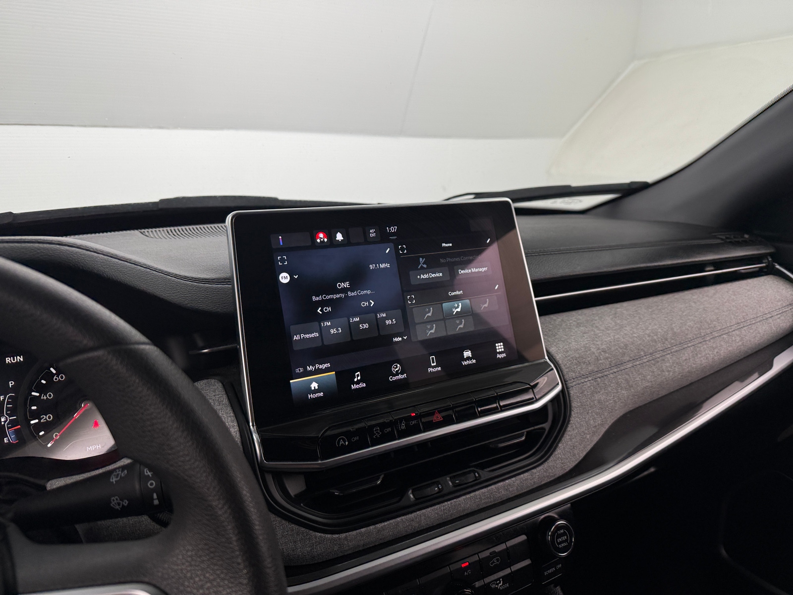 Thumbnail: 2023 Jeep Compass - 4