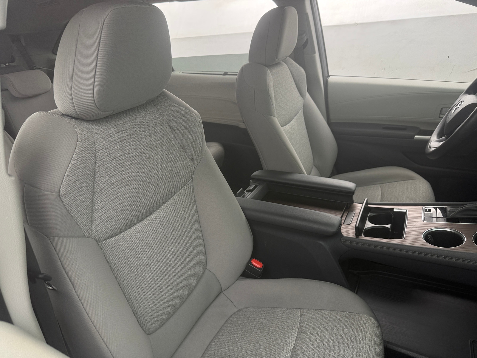 Thumbnail: 2024 Toyota Sienna - 2